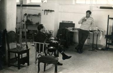 Corneille e Scanavino nel suo studio di Milano, 1959 | Corneille e Scanavino in the his studio, Milan, 1959